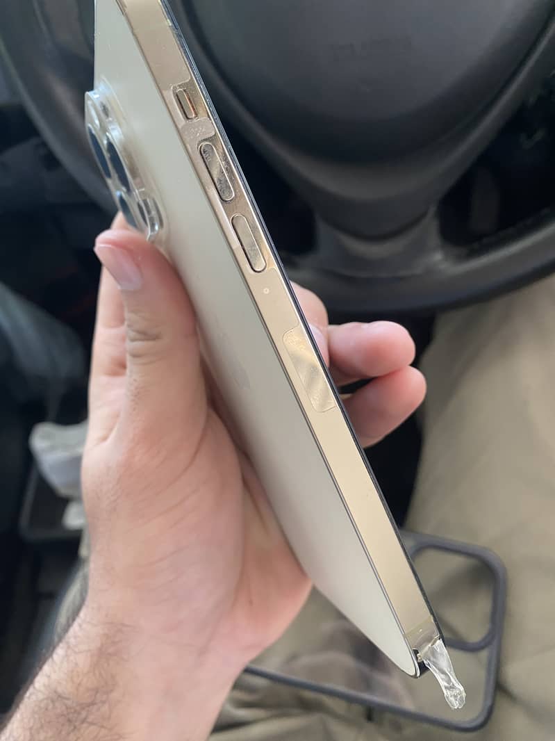 Apple iPhone 14 Pro Max 6