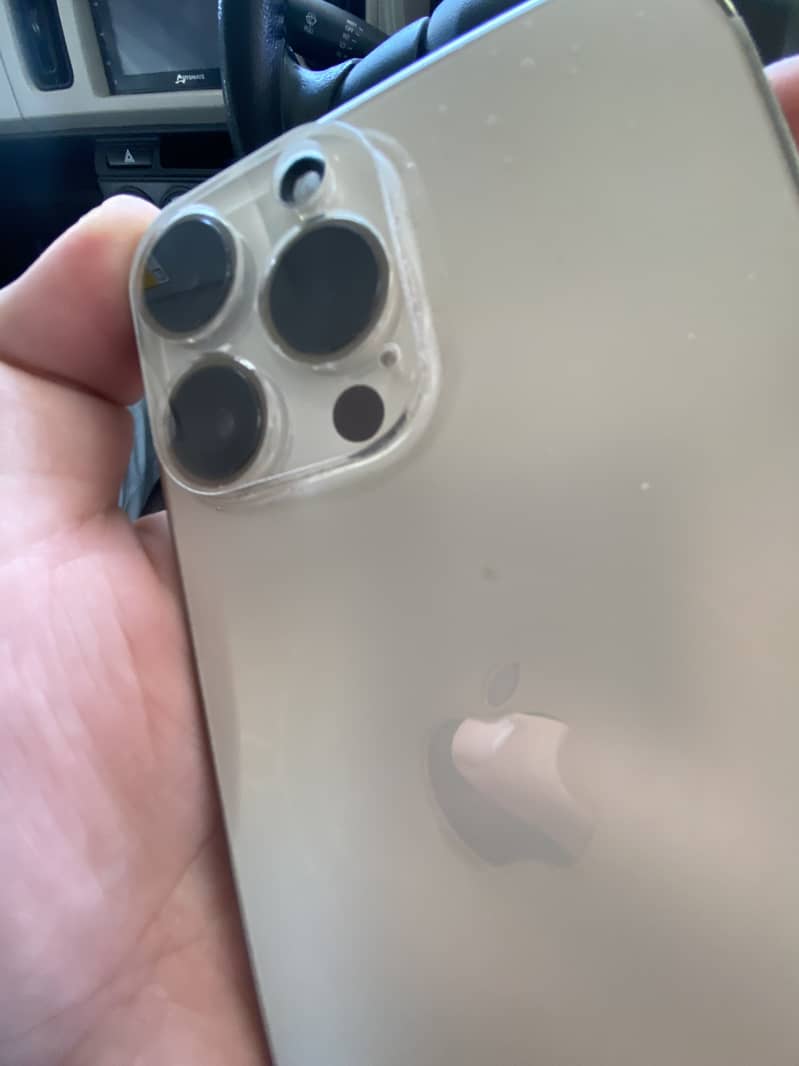 Apple iPhone 14 Pro Max 7