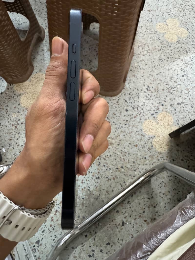 Apple iPhone 14 1