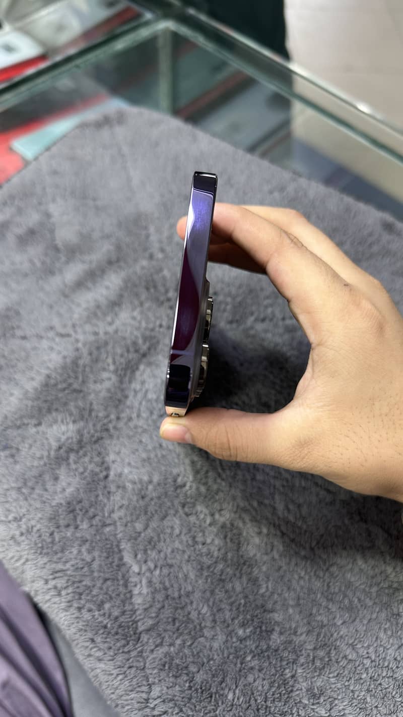 Apple iPhone 14 Pro Max 2