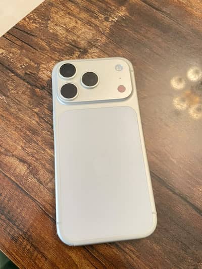 Apple iPhone 17 Pro White color