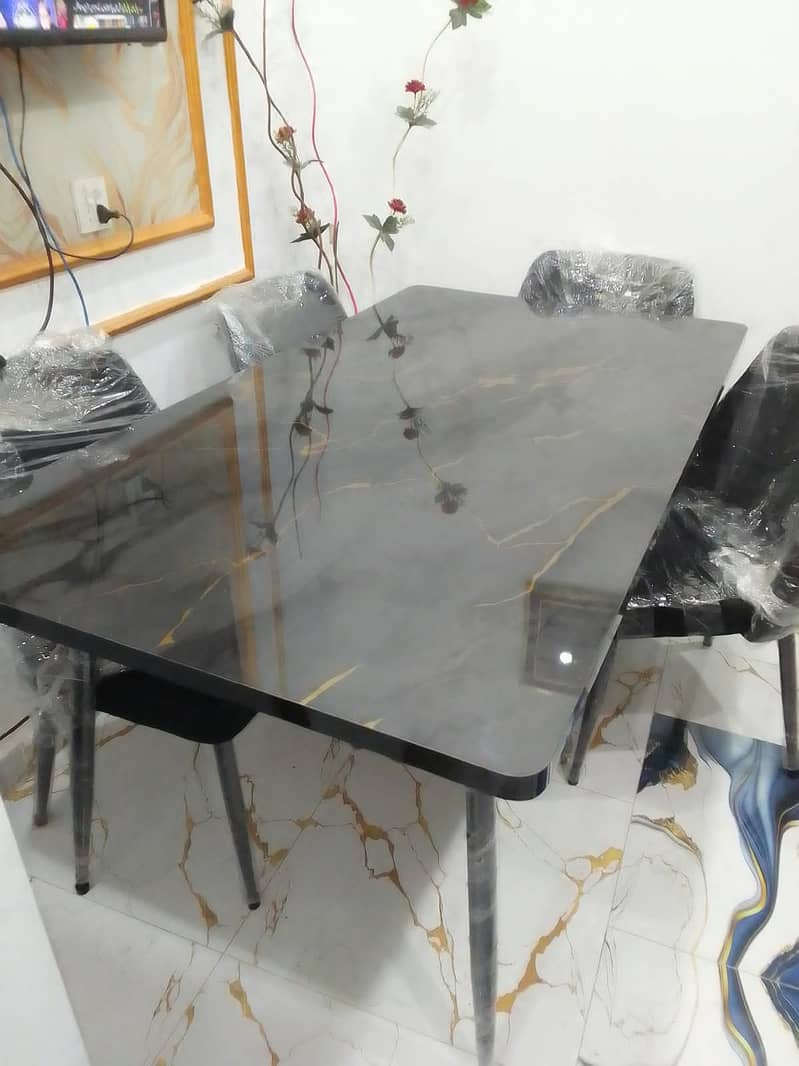 Table Chairs 3