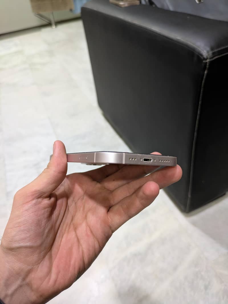 Apple iPhone 13 3