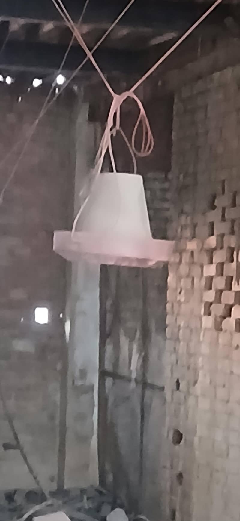 hens feed box 1
