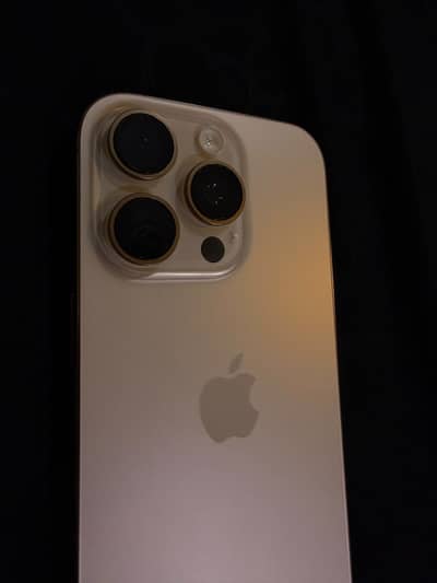 Apple iPhone 16 Pro