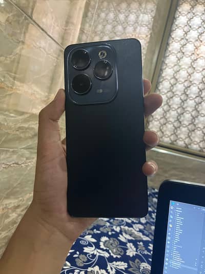 Infinix Hot 40 Pro