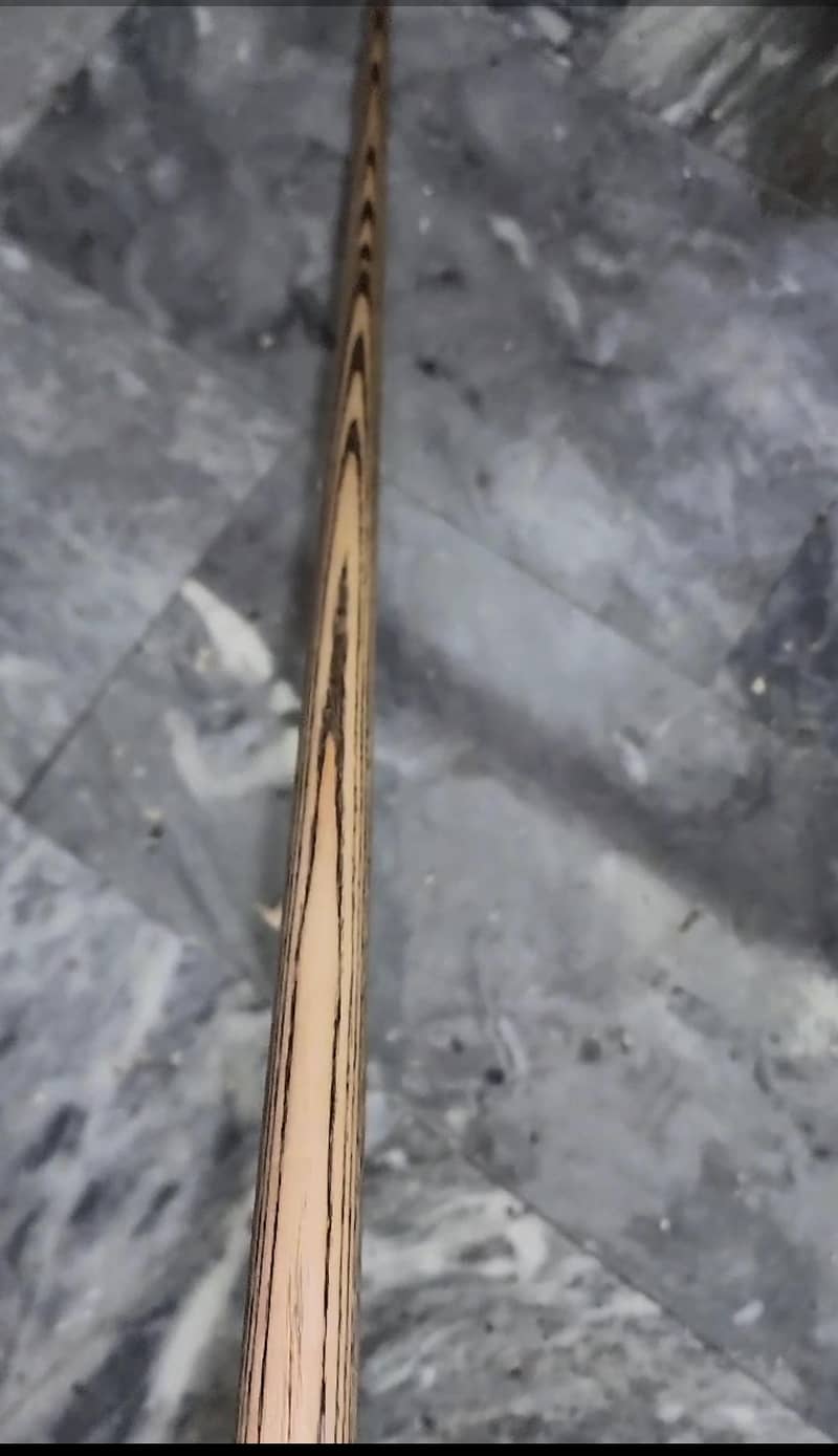 imported cue 4