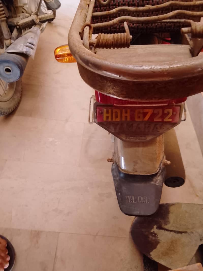 Yamaha 1