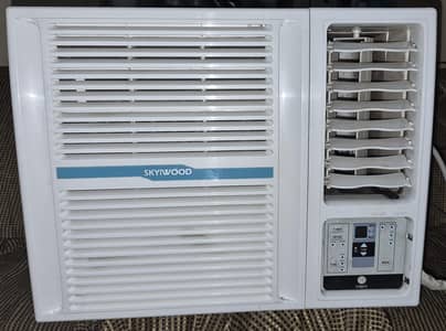 Skywood Window Inverter AC . 75 ton