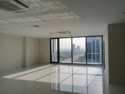 1400 SQFT BRAND NEW OFFICE AVAILABLE IN HIGH RISE BUILDING BLUE AREA,ISLAMABAD.