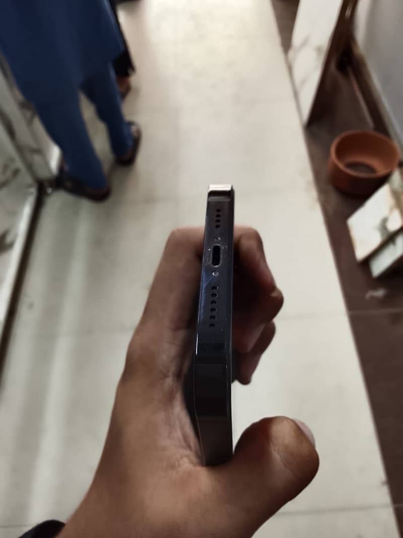 Apple iPhone 14 Pro Max 4