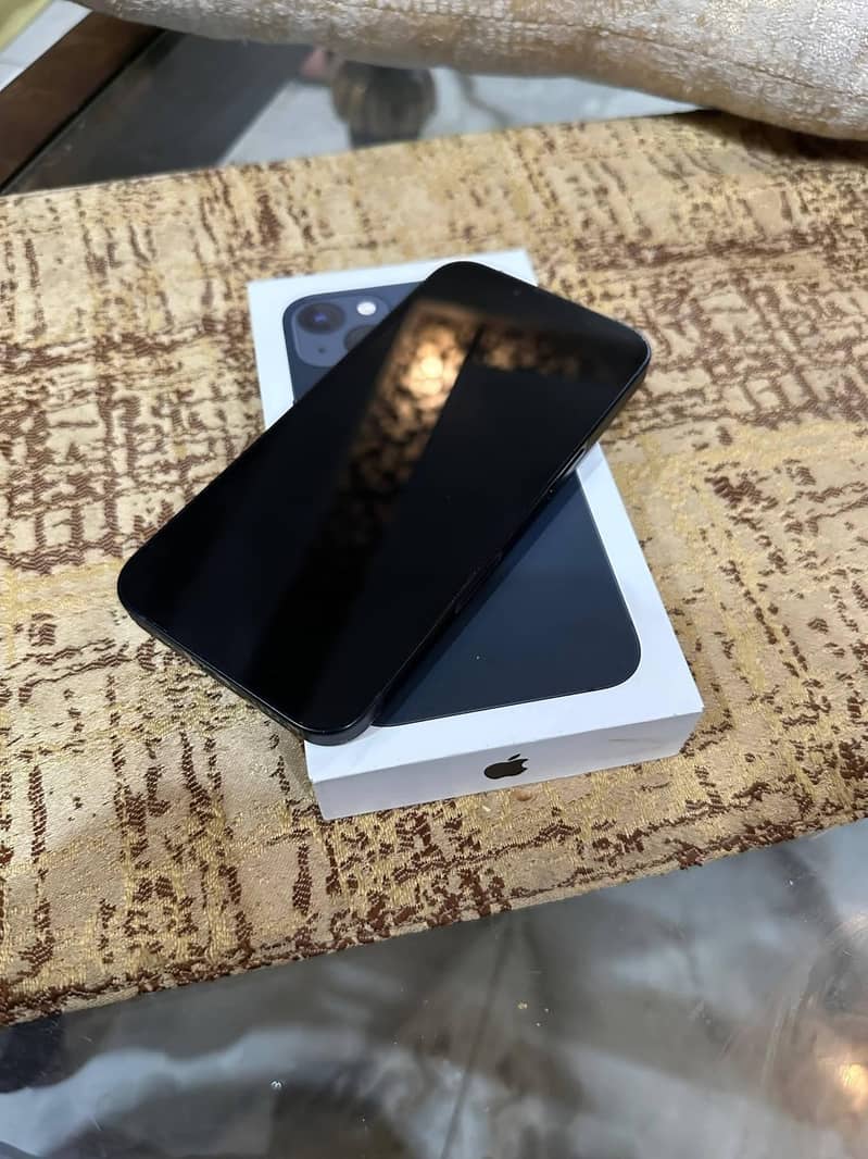 Apple iPhone 13 7
