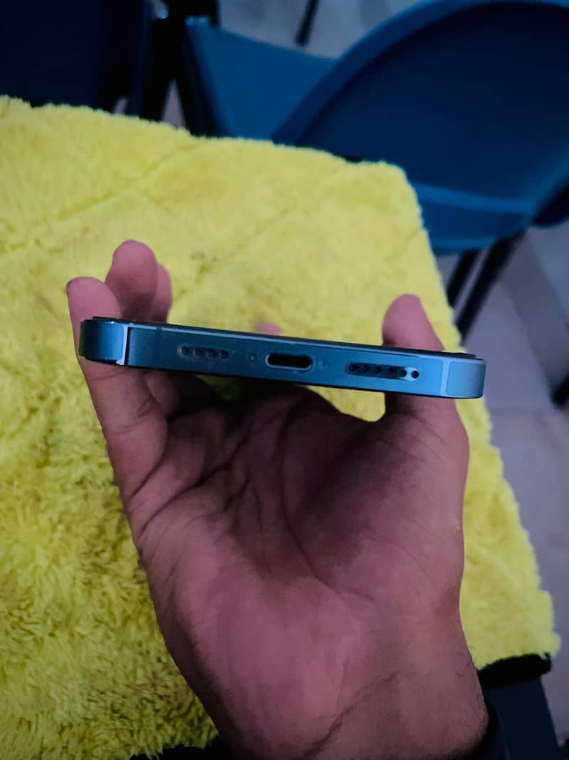 Apple iPhone 13 Pro Max 1