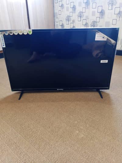 EcoStar 32 Inch Sound Pro LED TV in good condition