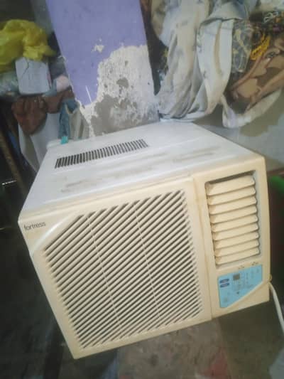 window Ac fortress1.5tun touch Ac