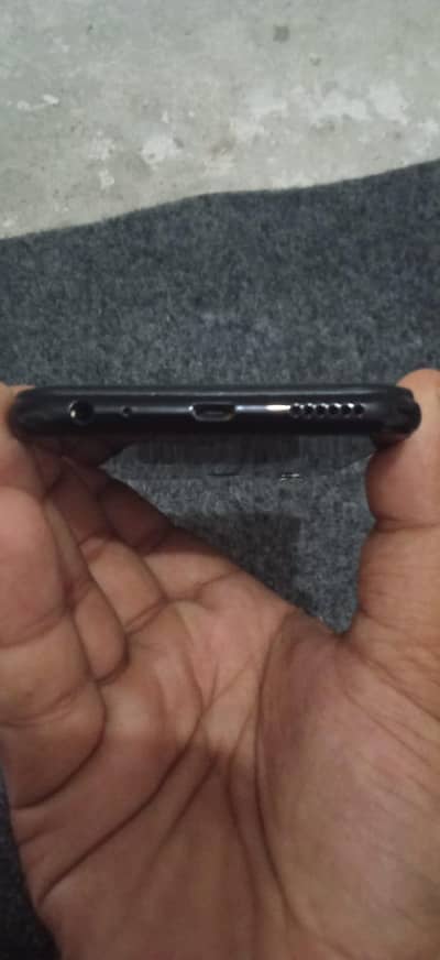 Vivo Y11 3/32 official pta approved urgent sale