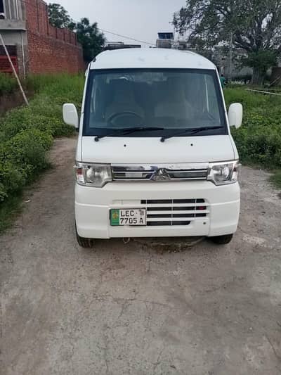 Mitsubishi Minicab Bravo 2018