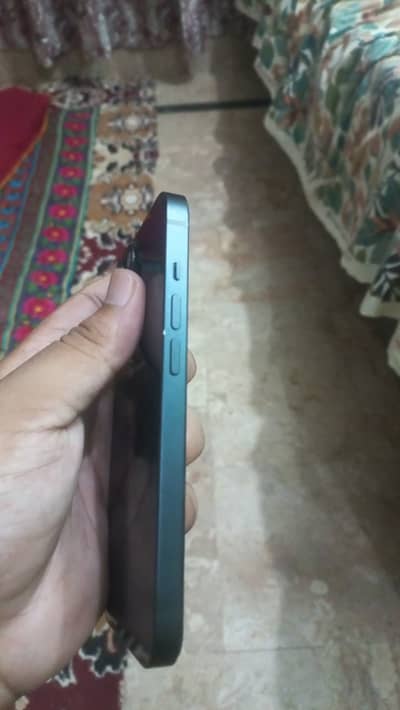 Apple iPhone 14