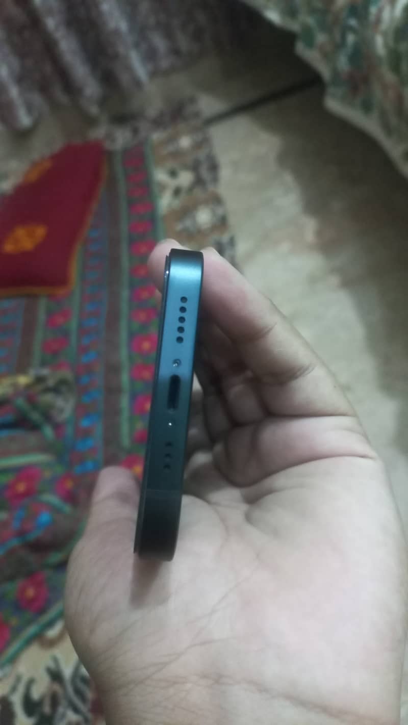 Apple iPhone 14 6
