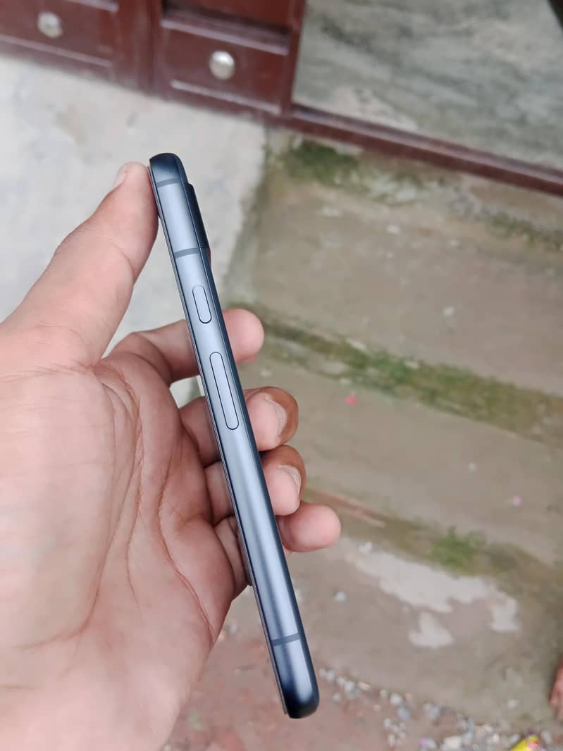 Google Pixel 8a 4
