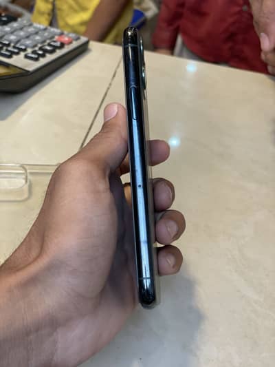 Apple iPhone 11 Pro