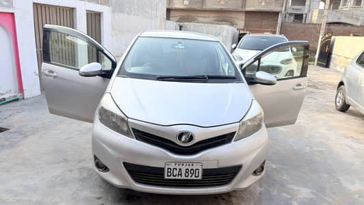 Toyota Vitz 2015