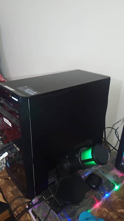 HP Pro 3500 Tower PC - i5 3rd Gen, 12GB RAM, 700GB HDD