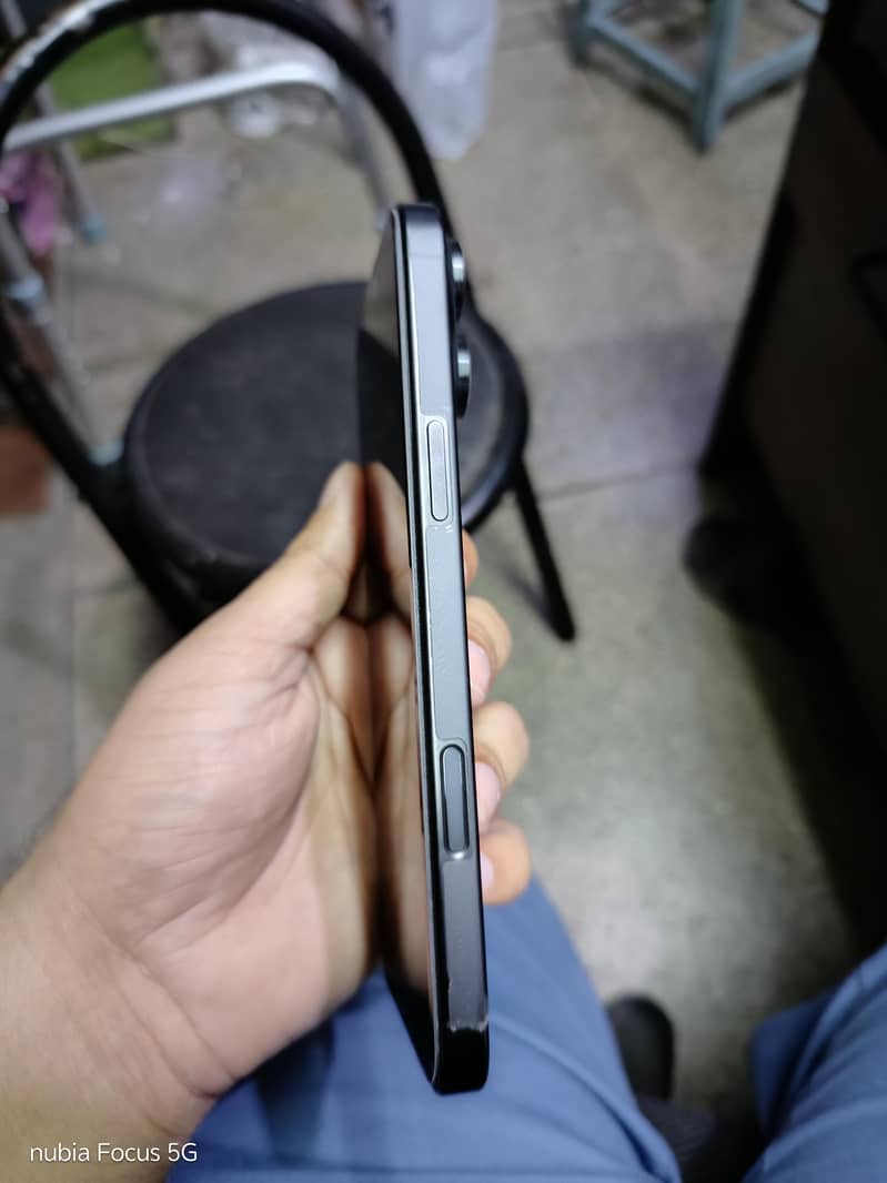 Apple iPhone 16 Pro Max 1