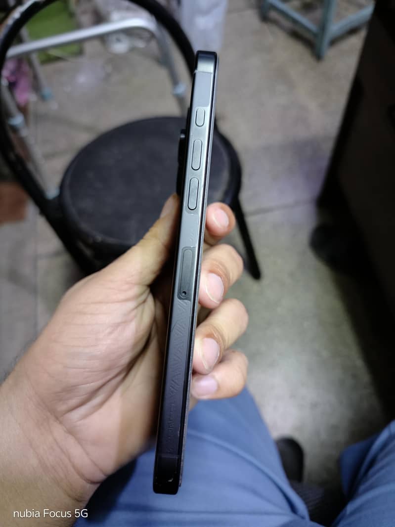 Apple iPhone 16 Pro Max 3