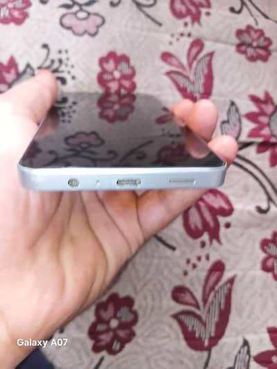 Samsung Mobile A06