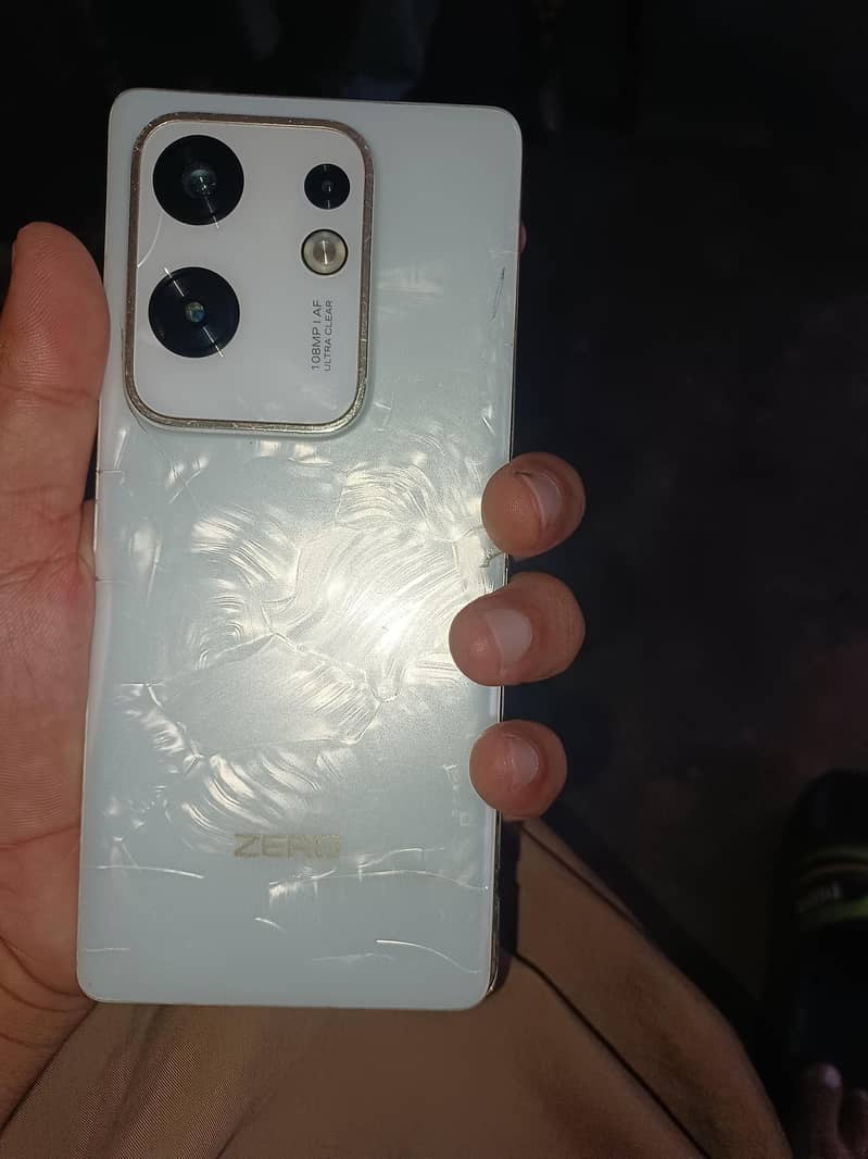 Infinix Zero 30 1