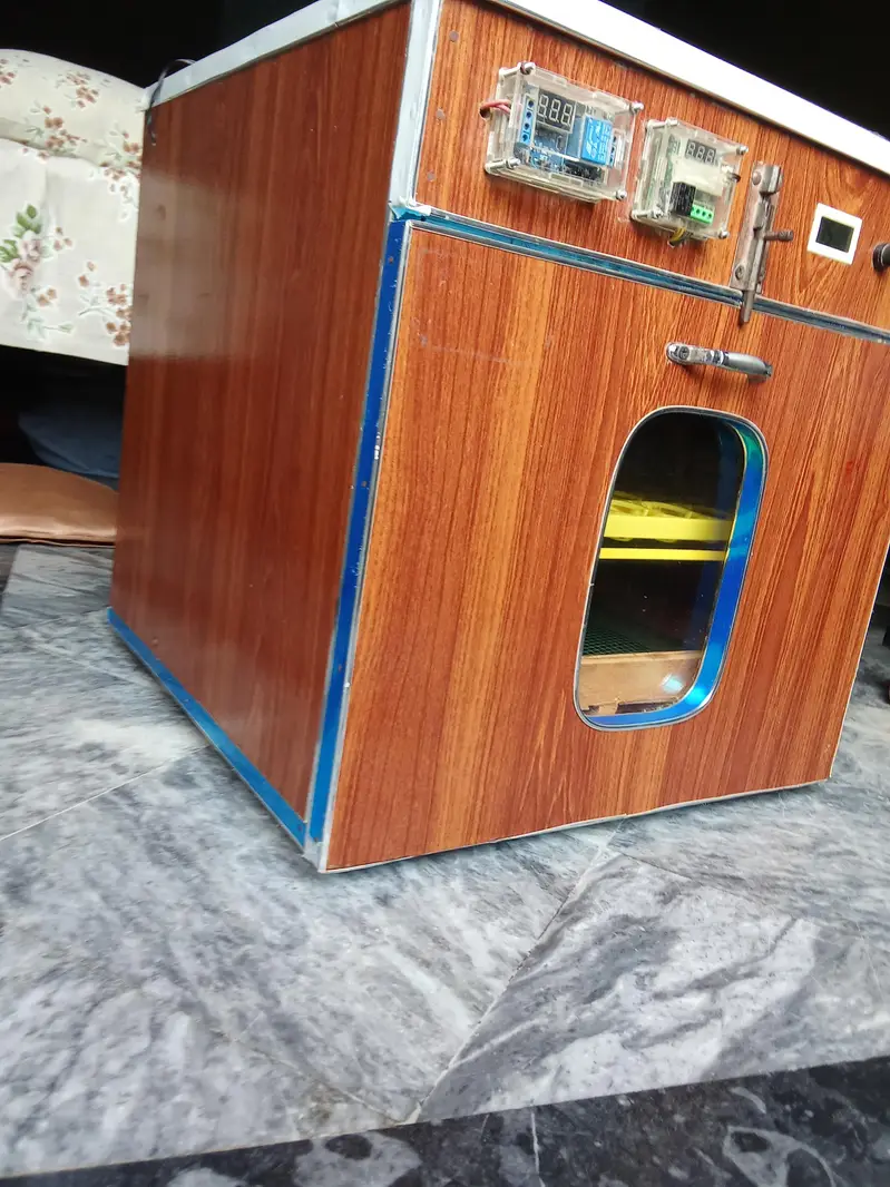 Automatic incubator for sale — photo 3