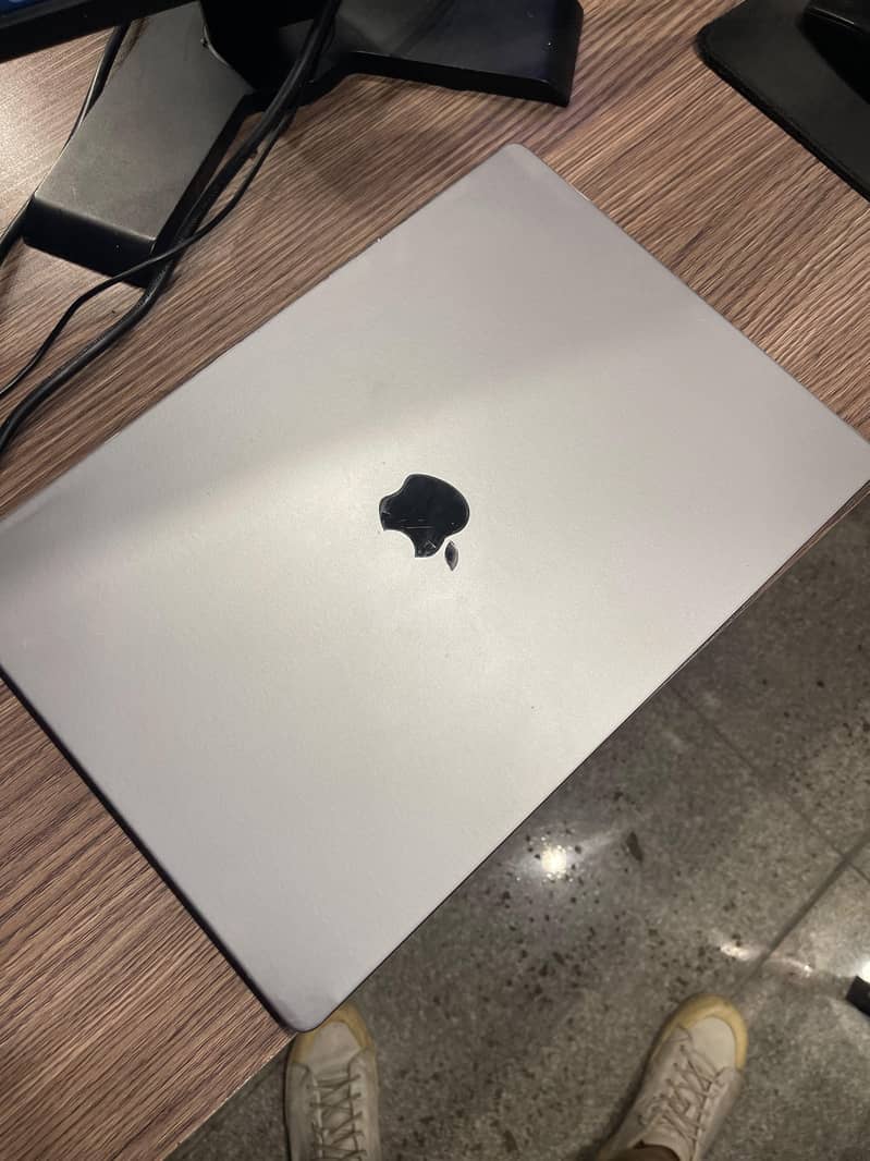 MacBook pro max 0