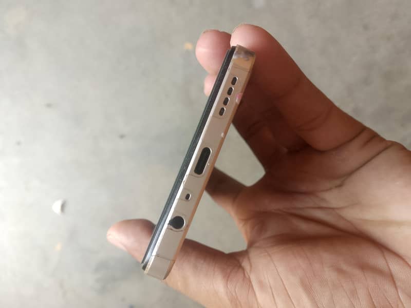 Realme note 70 4