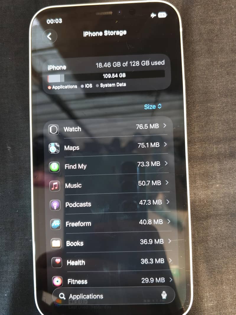 Apple iPhone 12 3