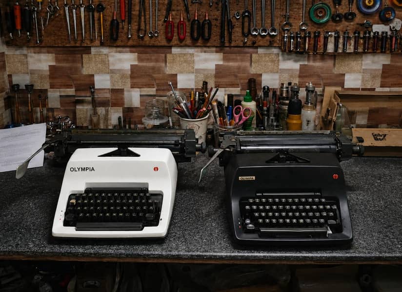 Typewriters 11