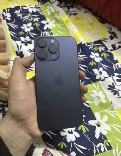 Apple iPhone 15 Pro Max factory unlocked
