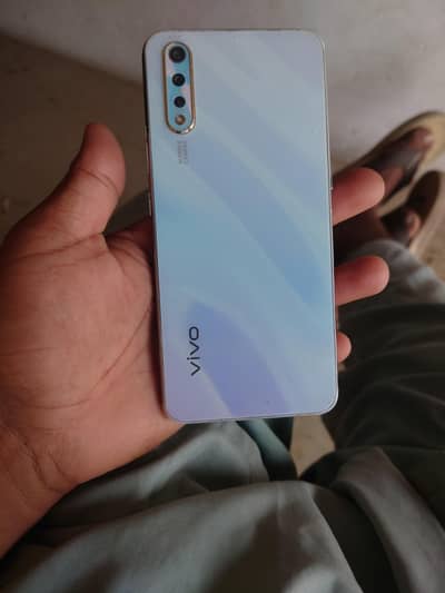 vivo s1
