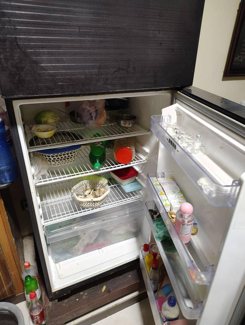 Dawlance fridge 2