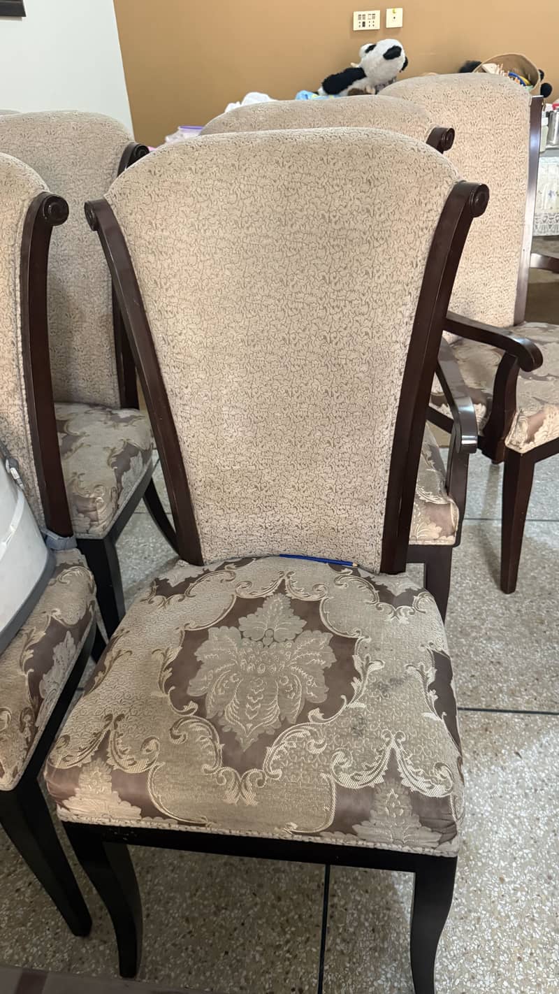 8 dining chairs 0