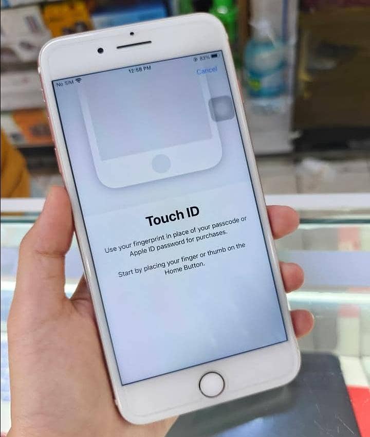 Apple iPhone 7 Plus 2
