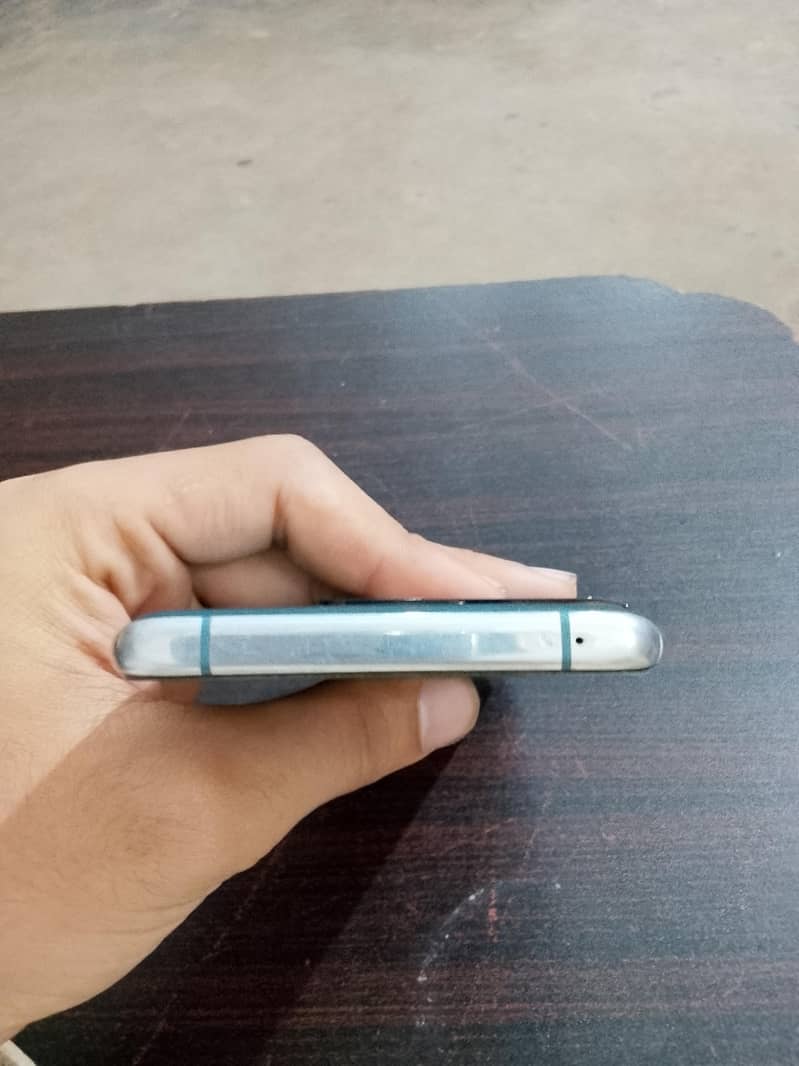 One Plus 10 Pro 6