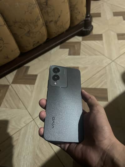 Vivo Y17s
