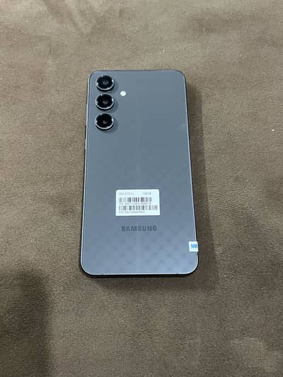 Samsung Mobile S24 fE