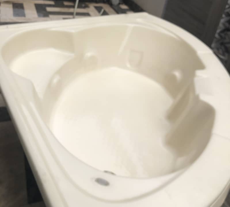 Jacuzzi with assesory 1