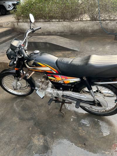 Honda Cd 70 2022  karachi number