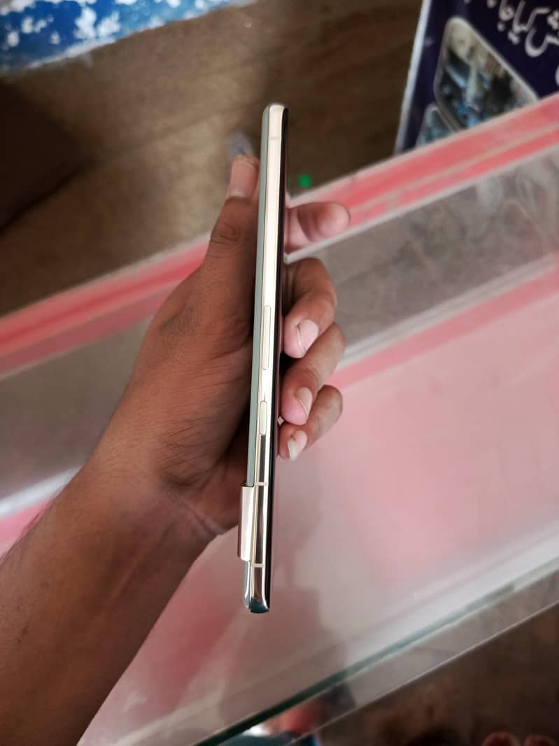 Google Pixel 7 Pro 2