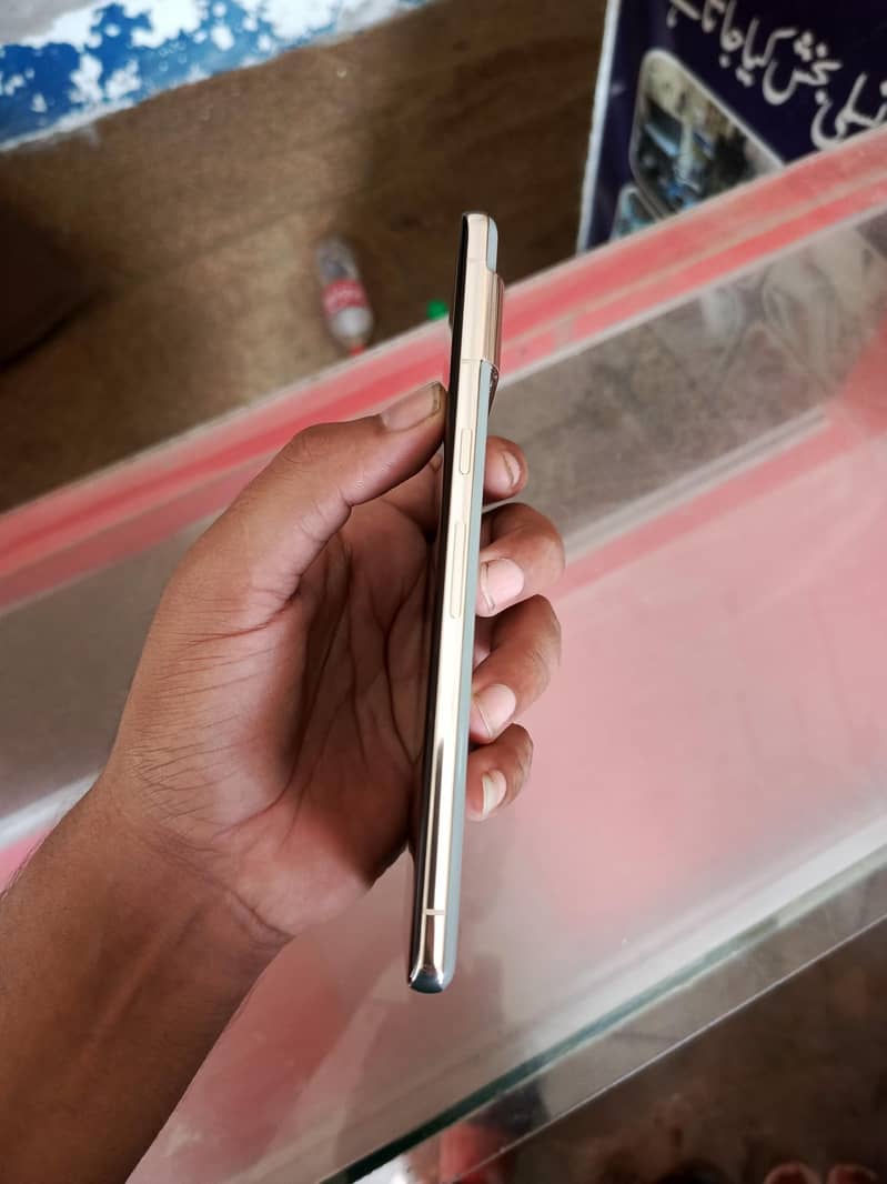 Google Pixel 7 Pro 4