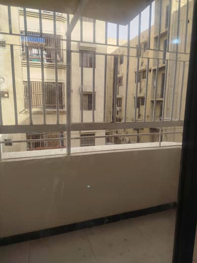 3 Bed DD 4th Floor Saima Tower Flat For Sale