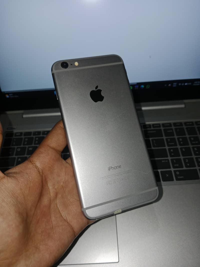 Apple iPhone 6 Plus 7